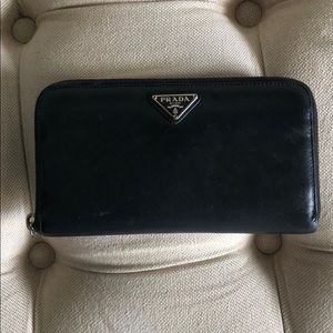 PRADA WALLET